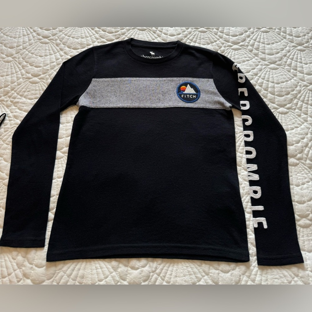 Abercrombie Kids Long Sleeve TShirt- Size 9/10